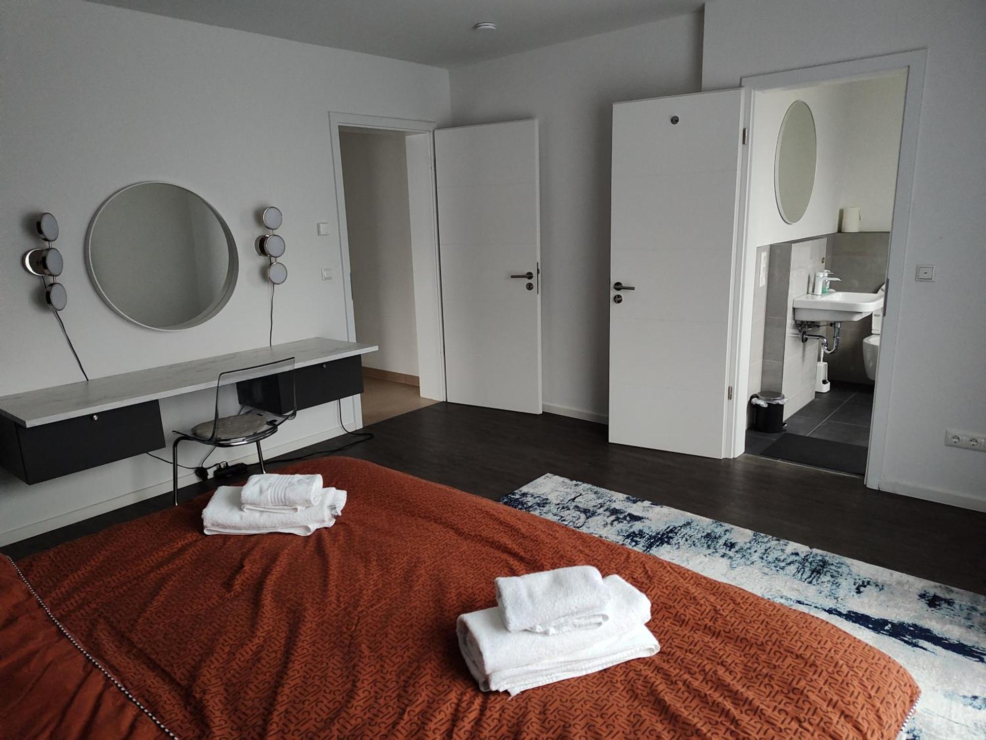 Hotel Valley Of Business Frankfurt-Airport - Grey Label Penthouse โฮฟไฮม์อัมเทานอส ภายนอก รูปภาพ